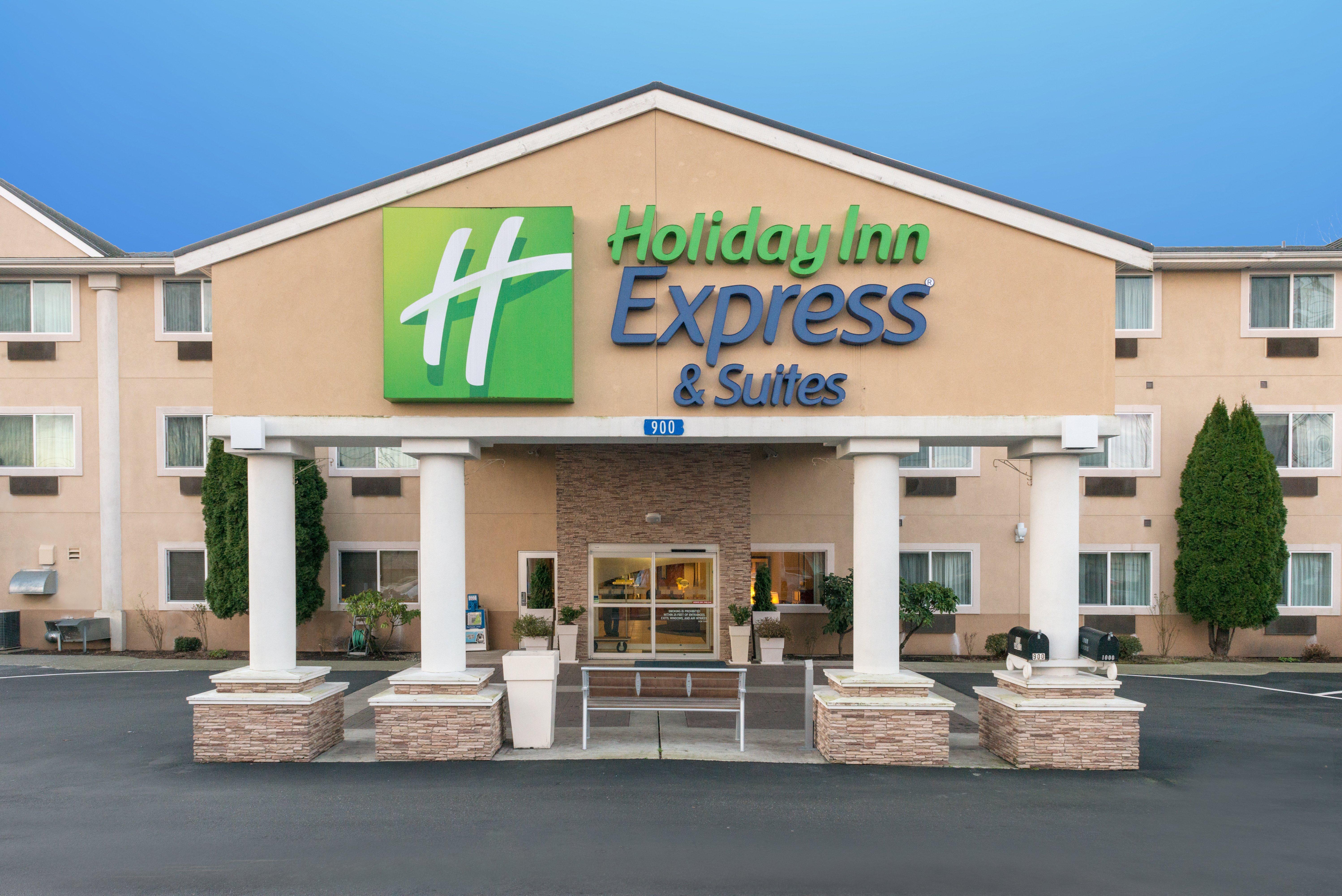 Holiday Inn Express Hotels & Suites Burlington, An Ihg Hotel Екстериор снимка